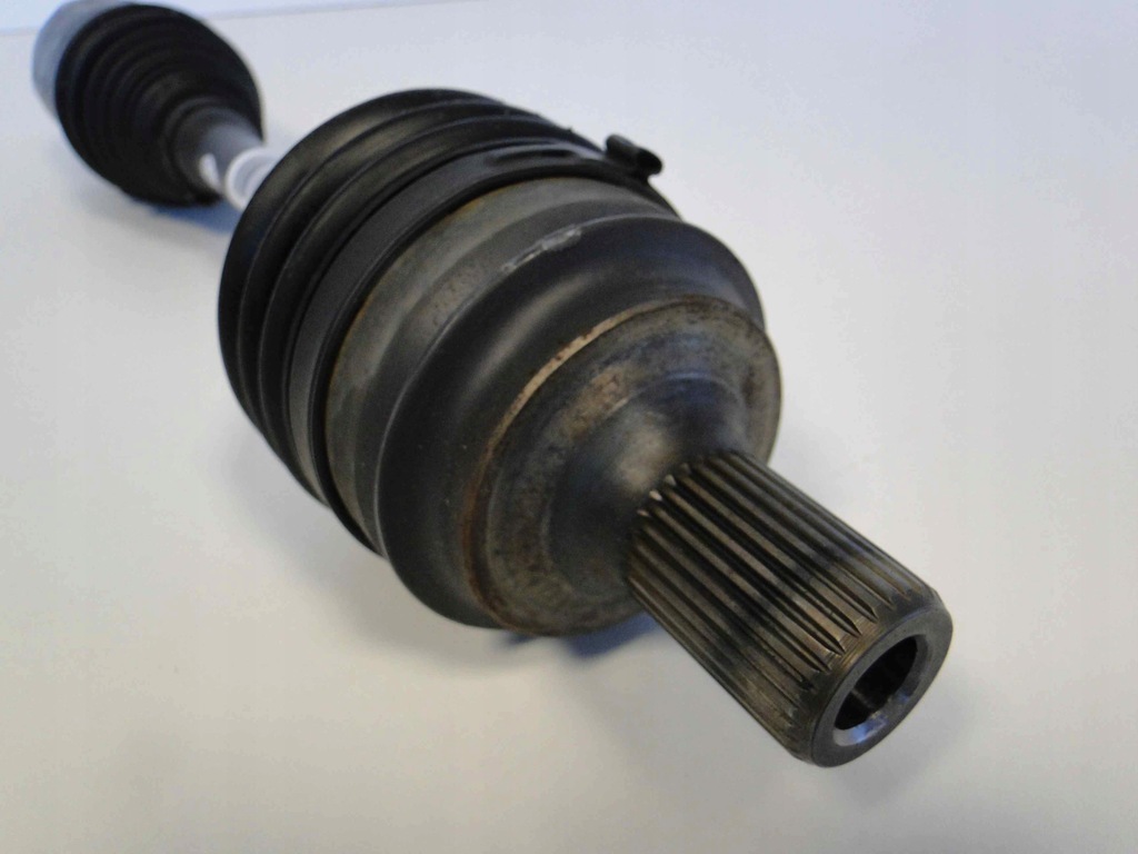 фото №4, Mercedes cls 218 привідний вал права передня 4matic 4x4