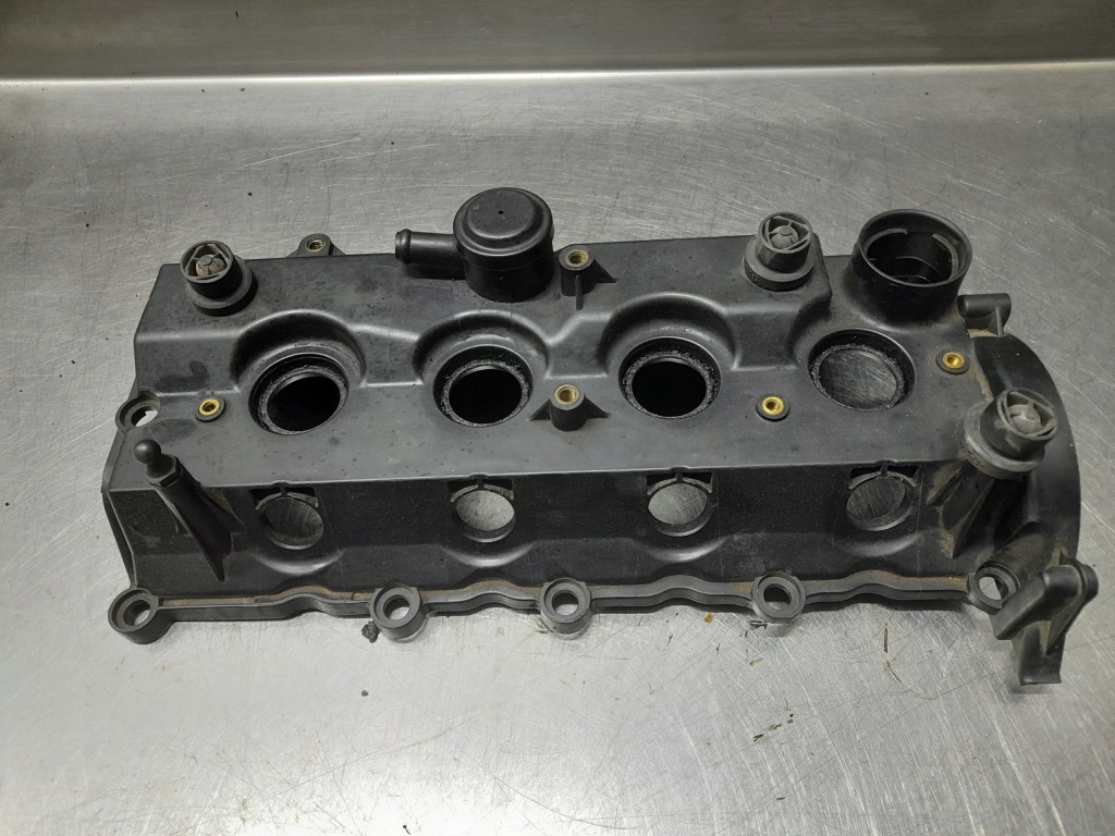 Купить Opel 1.7 cdti крышка клапанов 8980011422