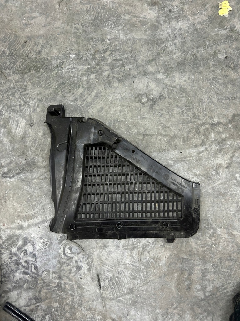 фото №1, Bmw x3 f25 жабо праве 15671610