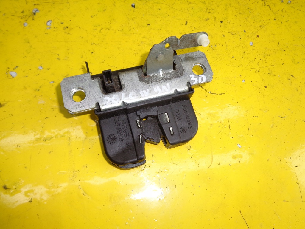 фото №1, Polo iv 01-05 замок кришки багажника 3d