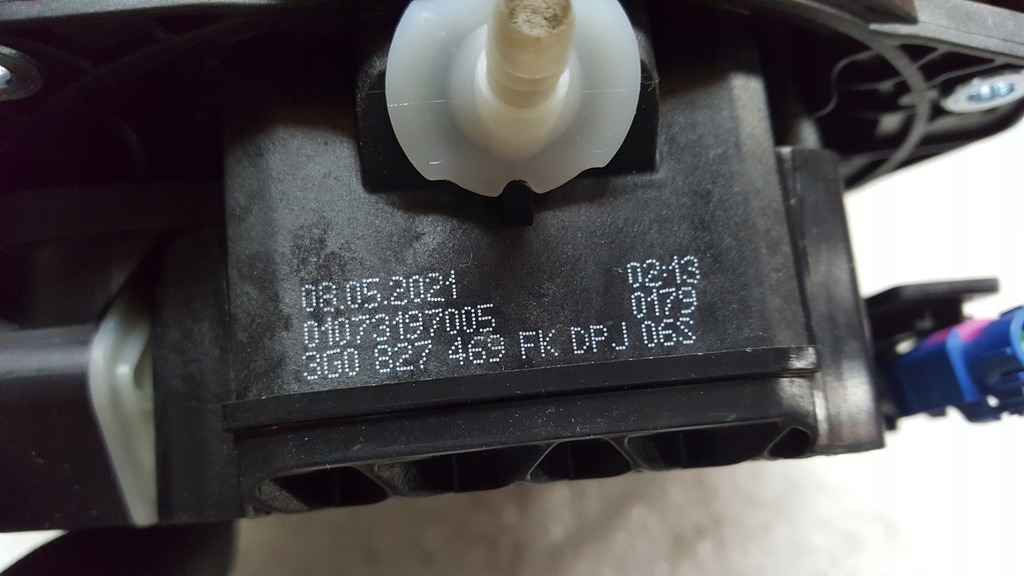 фото №11, Эмблема камера задняя vw arteon 3g0827469fk демонтаж