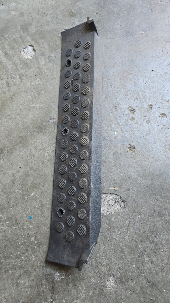 фото №1, Atego axor накладка молдинг накладка накладка порог кабины 9736840121