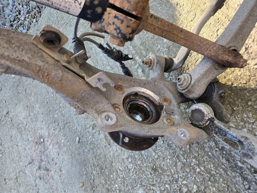 фото №8, Audi a4 b8 2.0tdi поворотный кулак левый перед комплектная