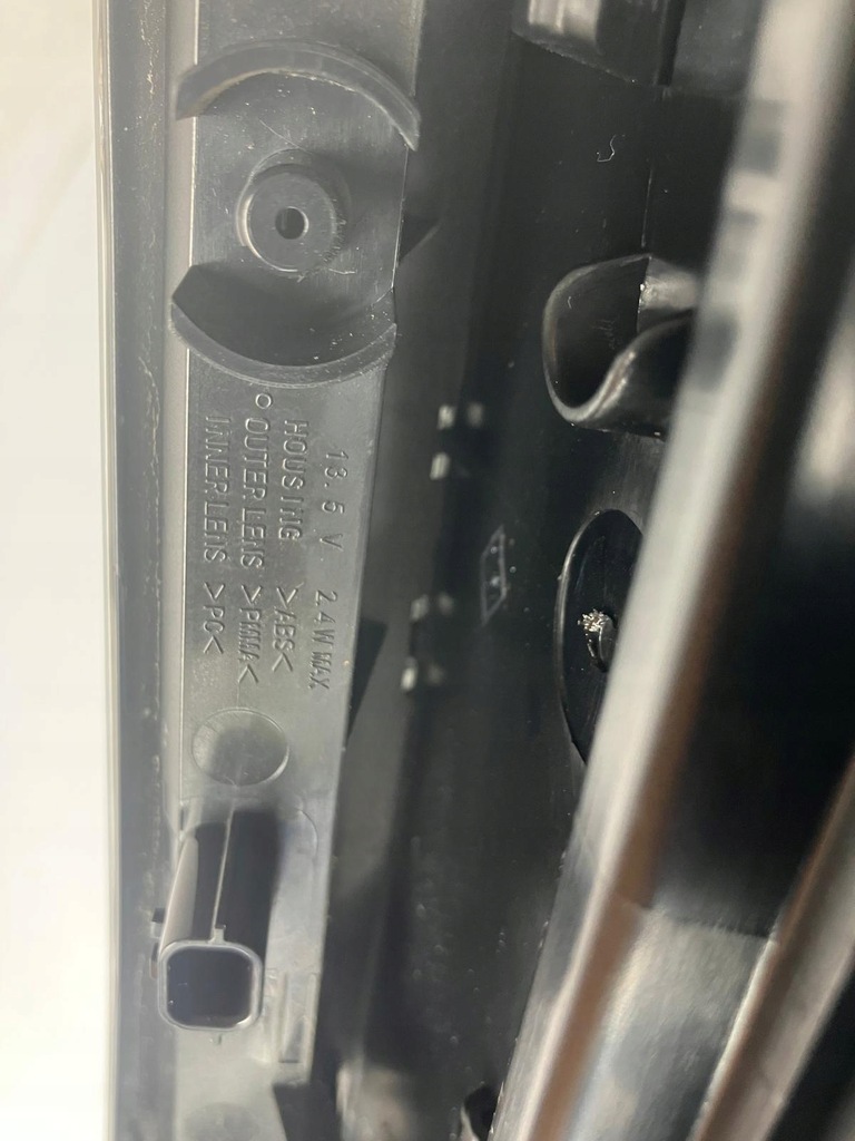 фото №10, Спойлер спойлер кришки багажника renault zoe ii lift dv369