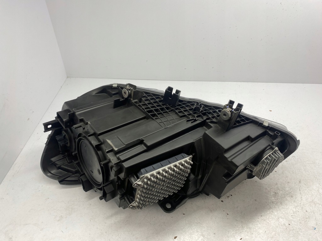 фото №11, Bmw 2 f45 f46 лампа led правая 7422580