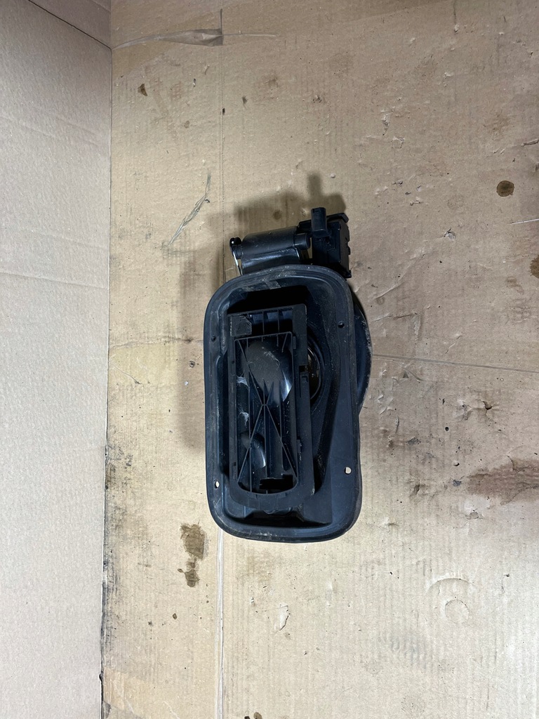 фото №1, Bmw 3 f30 заливная горловина топлива 118844