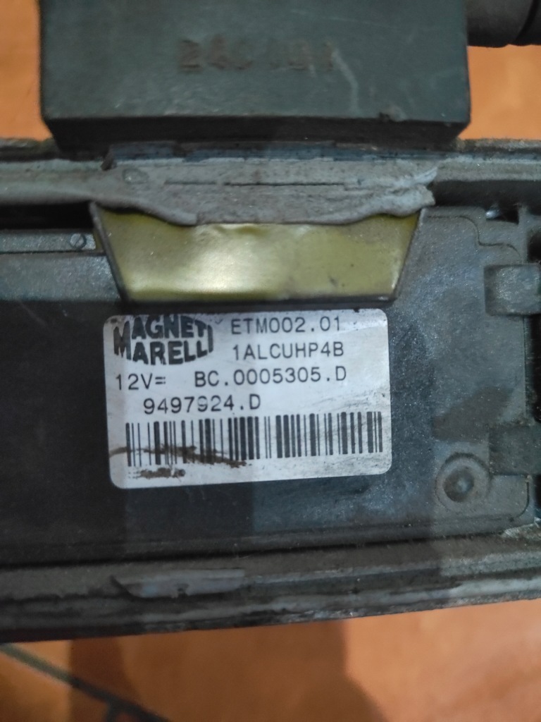 фото №4, Volvo s60 s80 v70 дросельна заслінка 9497924 magneti marelli