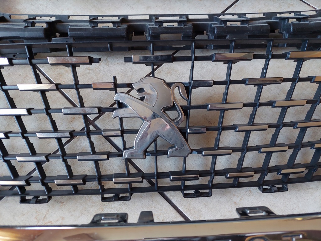 фото №5, Решётка радиатора - решётка радиатора - peugeot 5008 ii p87 - 2017