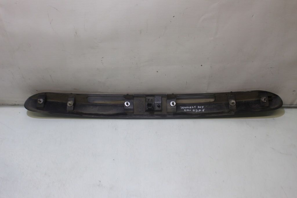 фото №6, Накладка крышки багажника peugeot 207 1.6