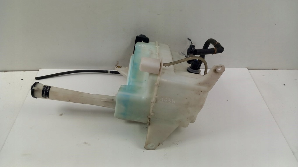 фото №1, Lexus gs300 mk2 бачок жидкость омывателя 060351-918