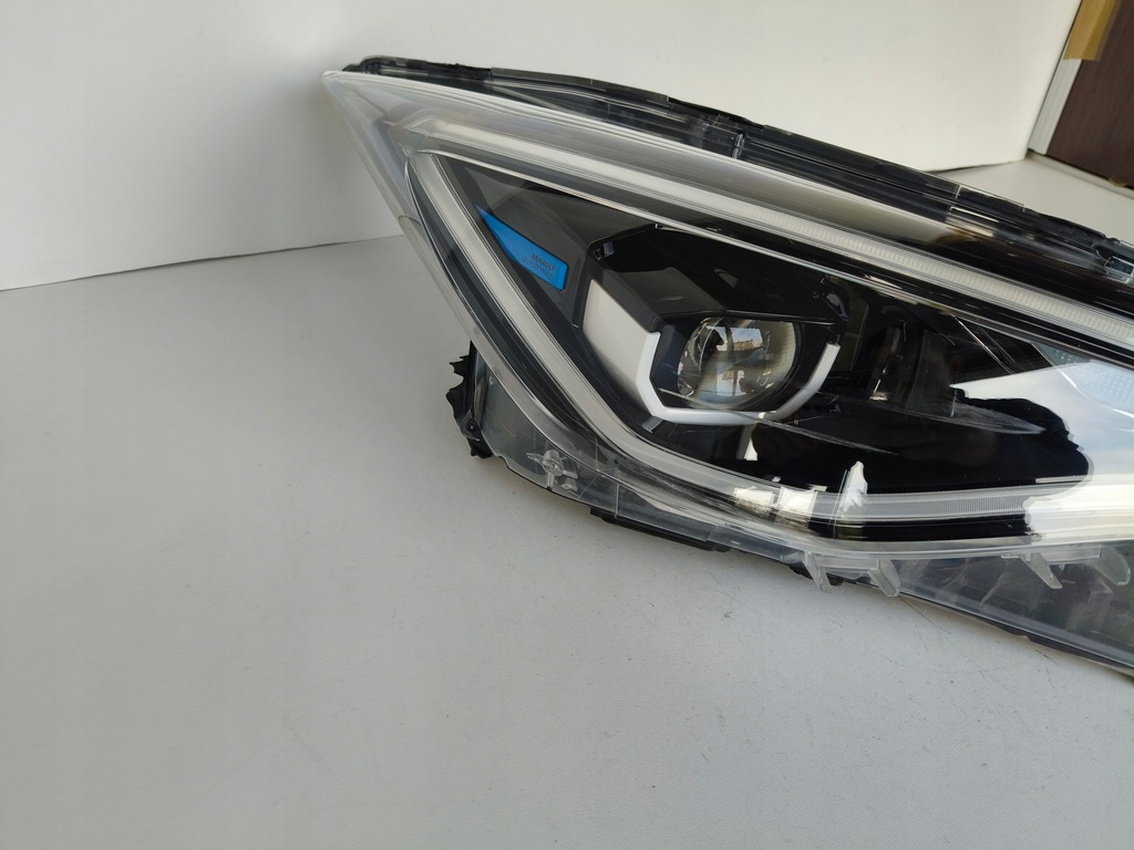 фото №2, Лампа правая фара renault zoe ii 19- full led