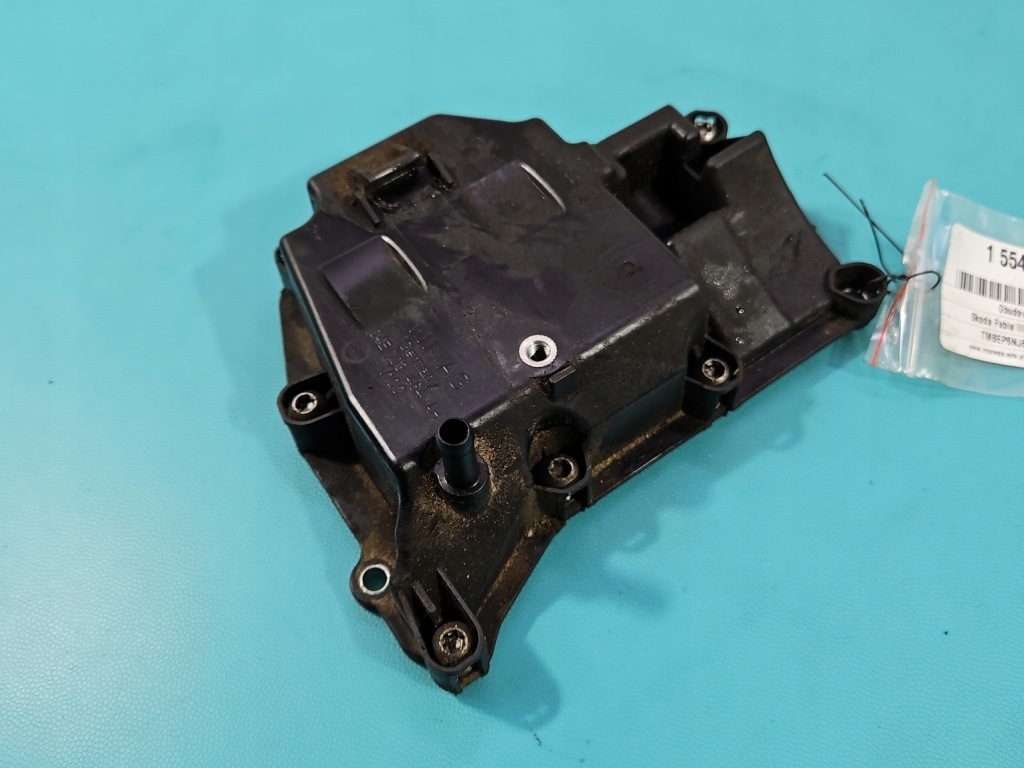 фото №1, Корпус вентиляция картера сепаратор масла skoda fabia iii