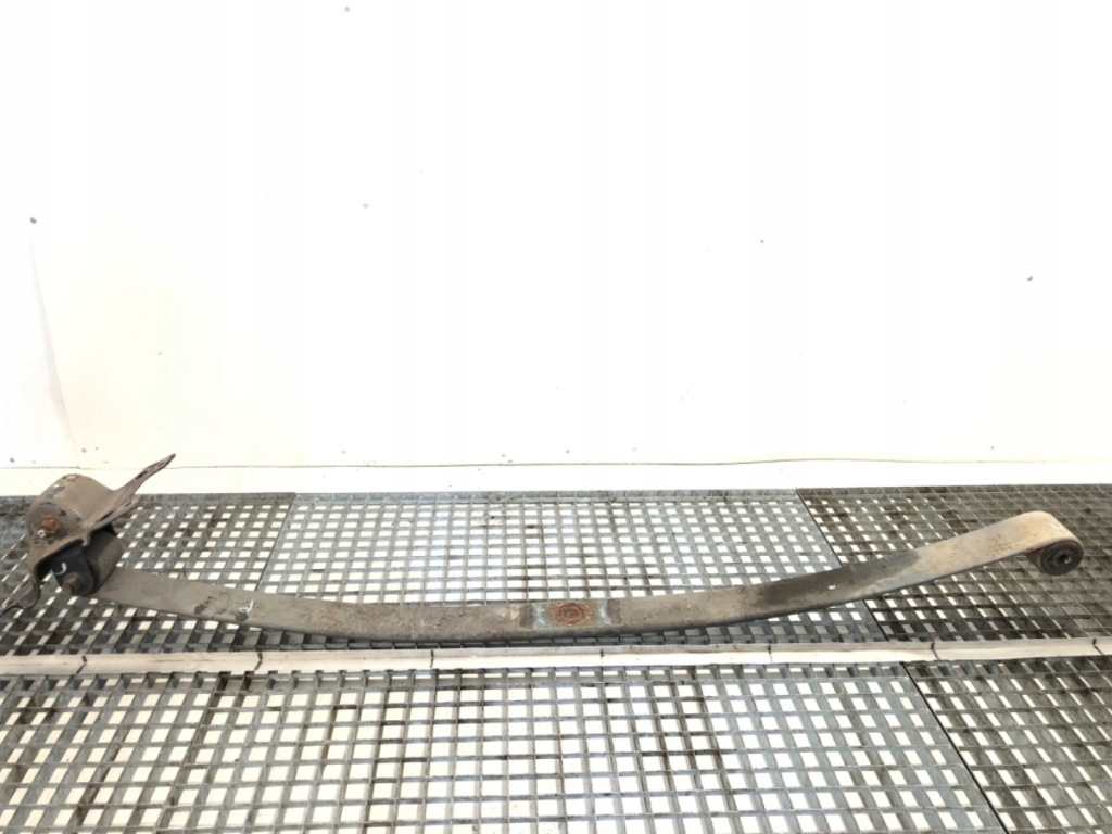 Купить Рессора правый задний  renault master iii bus щетка задний, правая