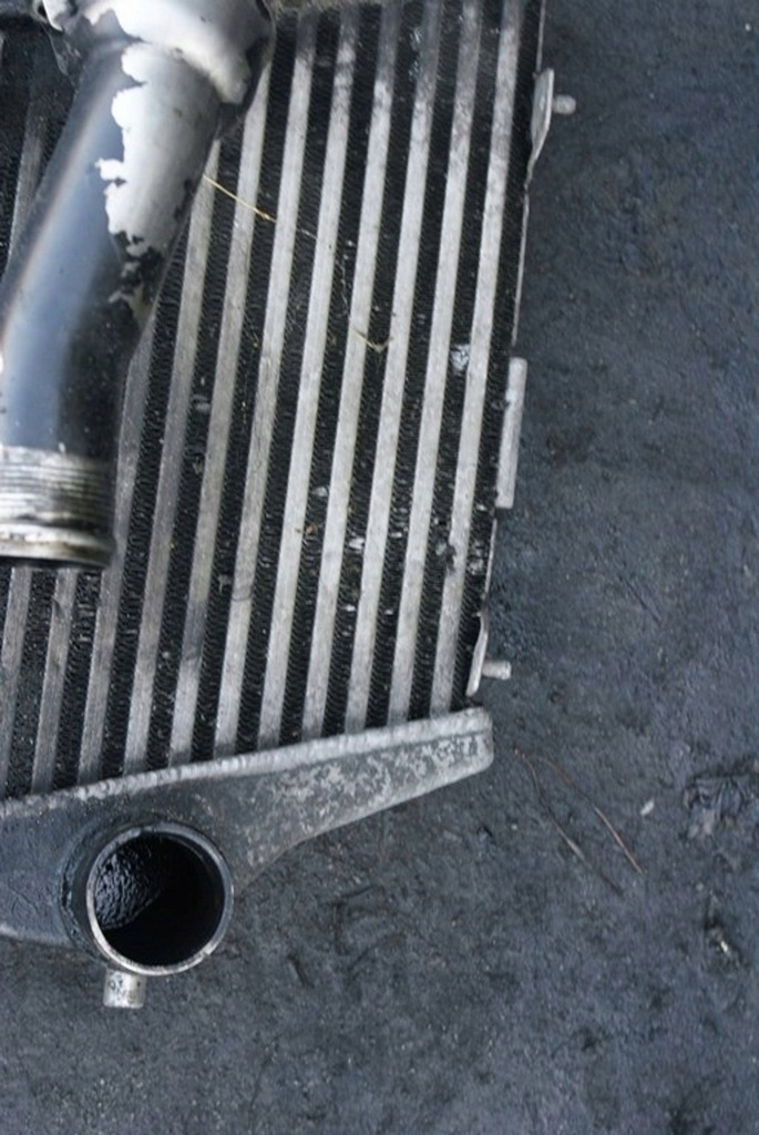 фото №5, Audi a8 d3 4.0 tdi интеркулер правый 4e0145806a