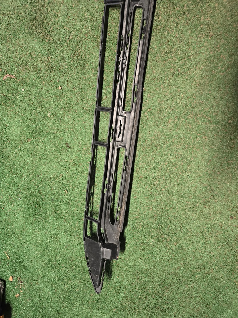 фото №5, Решётка средняя бампера перед mercedes gla w247 x247