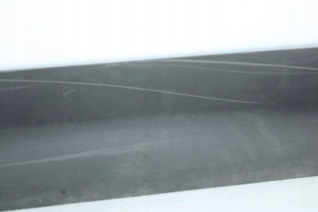 фото №4, Молдинг дверь правая перед передняя toyota corolla cross