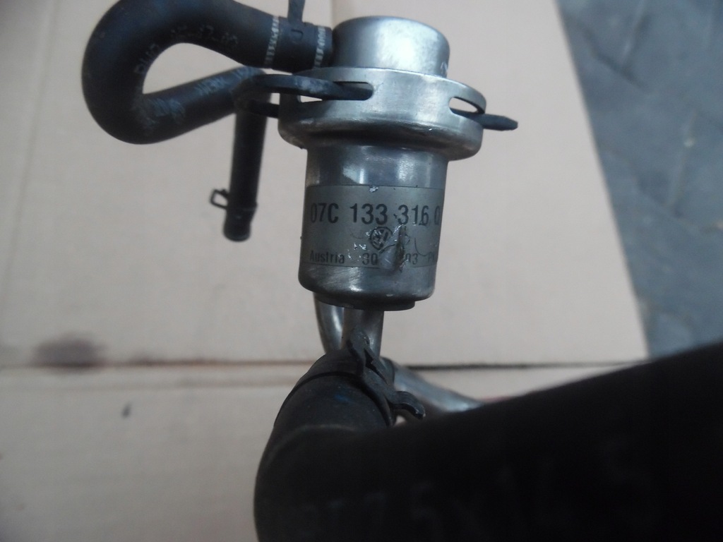 фото №12, Audi a8 d3 6,0 w12 молдинг упорскування 07c133316q bht