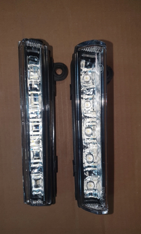 фото №1, Протитуманна фара led mercedes actros mp4 9608203256 правий