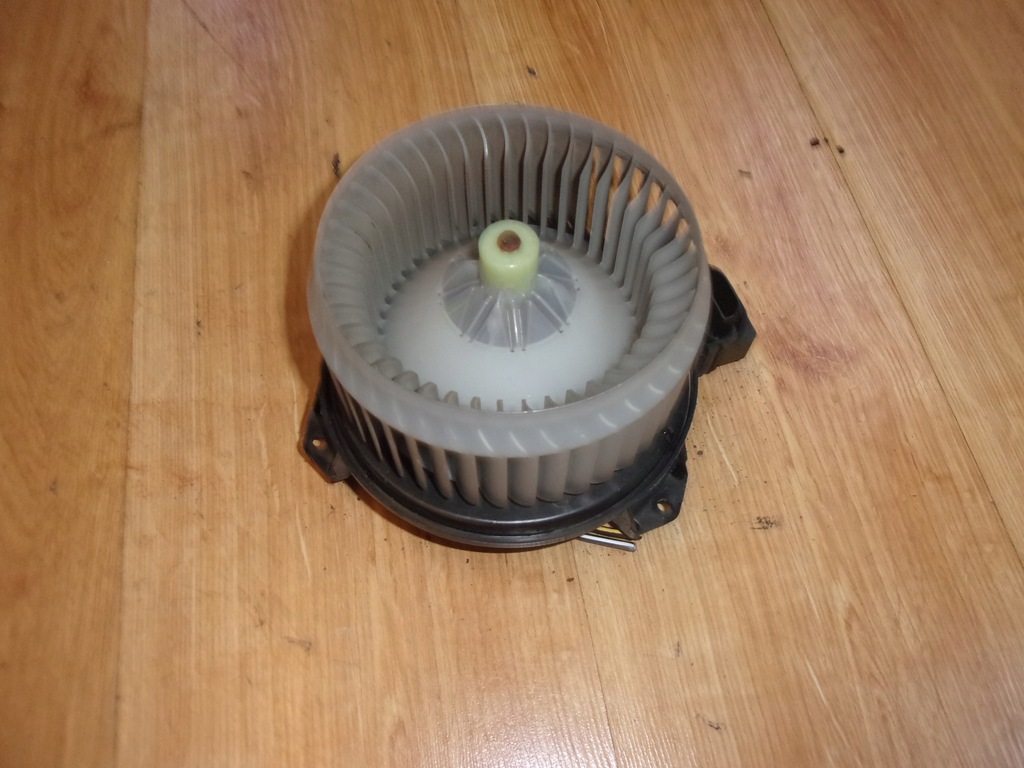 фото №1, Suzuki swift mk6 вентилятор повітродувка europa