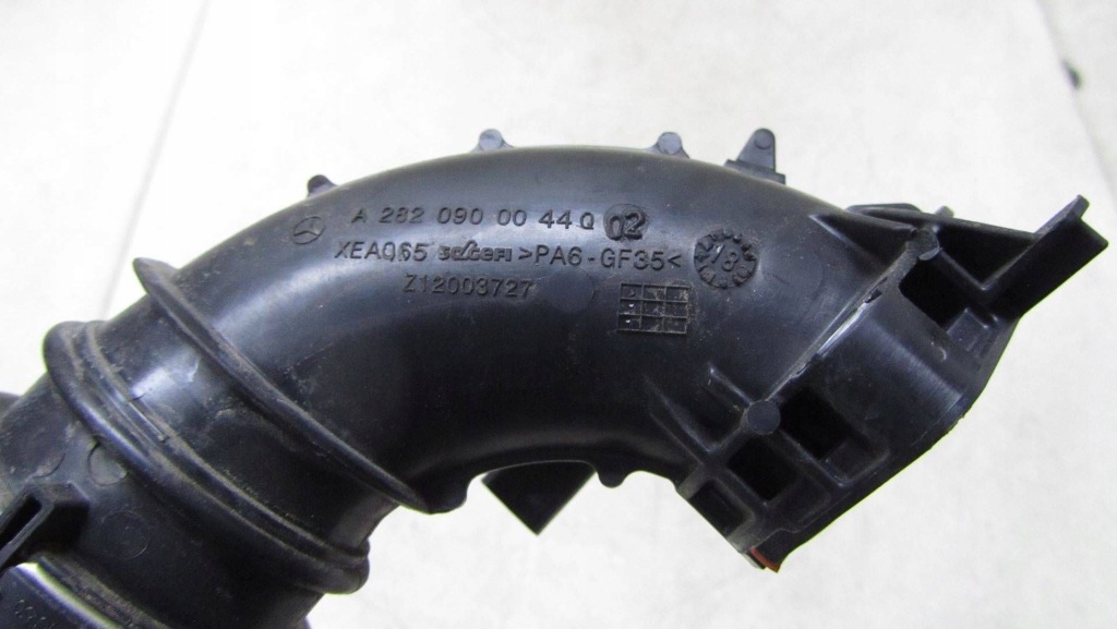 Mercedes w177 1.3 труба шланг повітря a2475200101 Оригінал