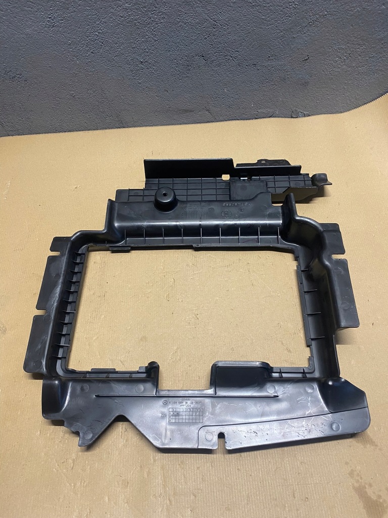 фото №1, Mercedes ml w164 корпус акумулятор a1646802018