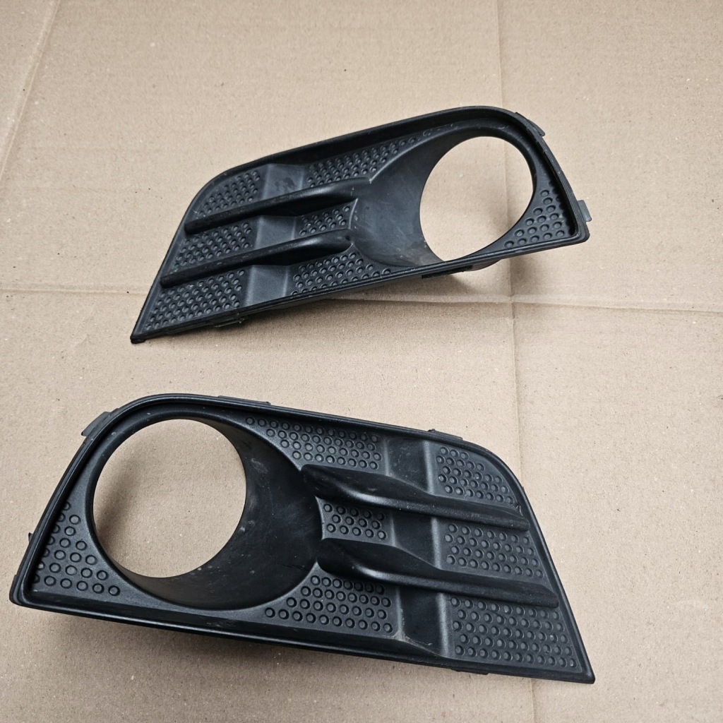 фото №1, Ford fusion lift 02-05 решётка заглушка правая бампер 2n11-19953-d