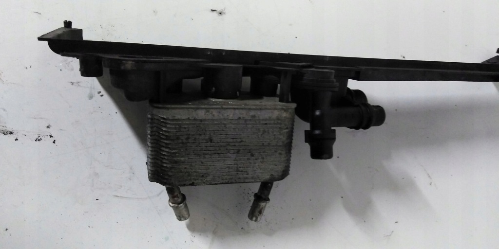 Радіатор теплообмінник тепла bmw 3.0d 1439112 Оригінал