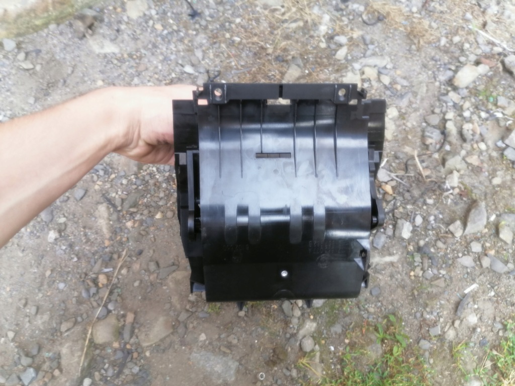 фото №5, Skoda octavia ii попільничка 1z1863077a