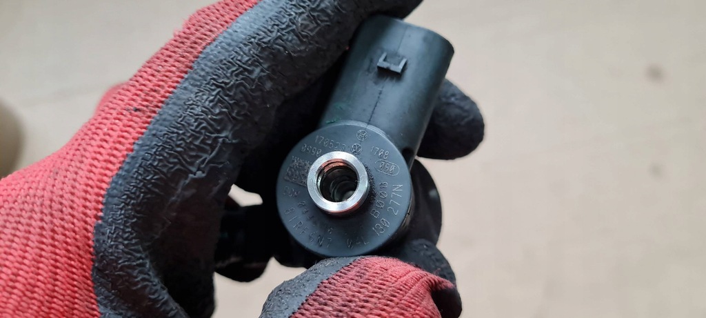 фото №8, A4 b9 8w форсунка топлива 2.0 tdi 04l130277n a5 8w q5 a6