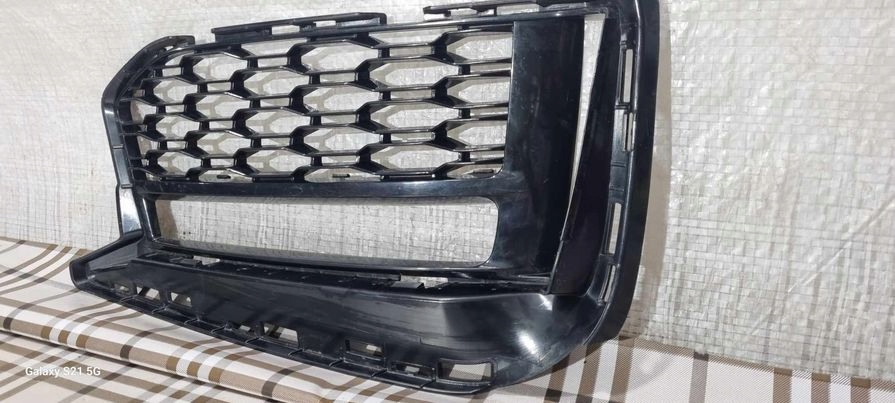 фото №4, Решётка бампера bmw 5 g30/g31 m-pakiet правая