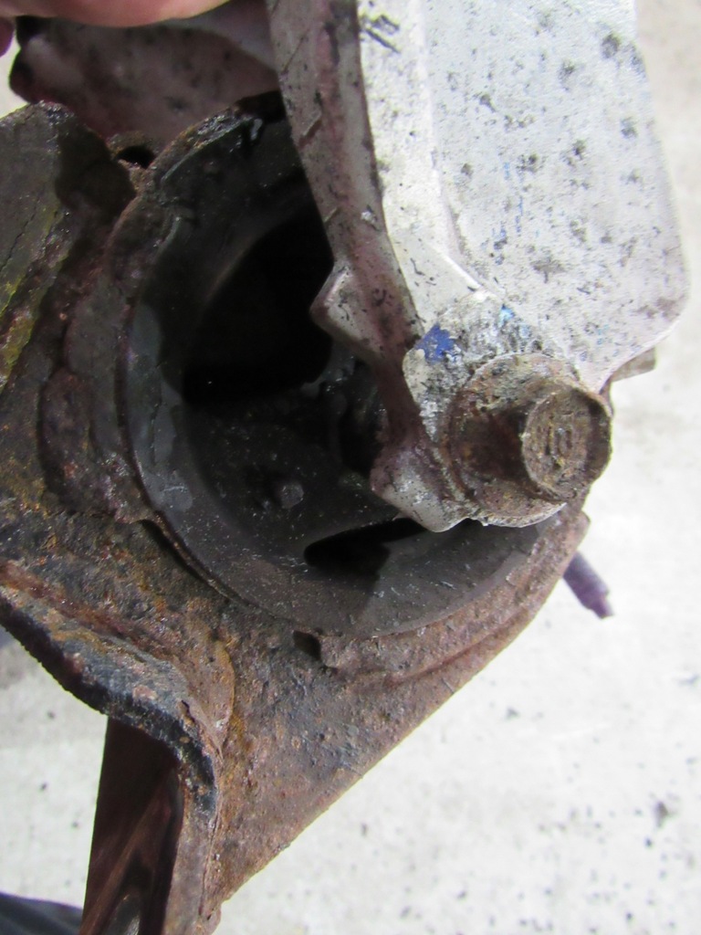 фото №6, Кронштейн подушка коробки jazz iii 1.4