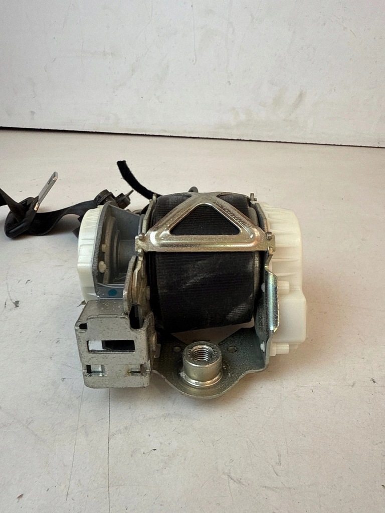 фото №15, Pas безпеки перед передній правий натягувач alfa romeo giulietta 015610