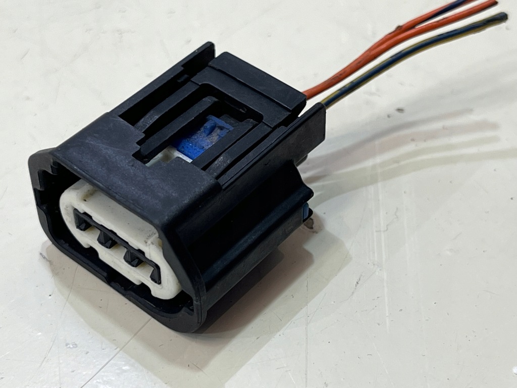 фото №1, Колодка штекер vw touareg 7p 83-8977