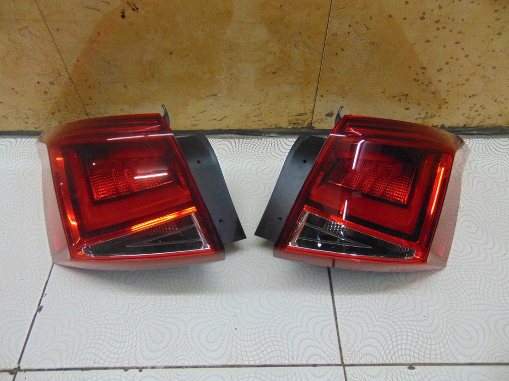 фото №1, Лампа задняя задняя левая правая seat arona lift led