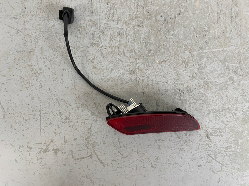 Купить Лампа задняя левая vw id 4 11b945701a f901