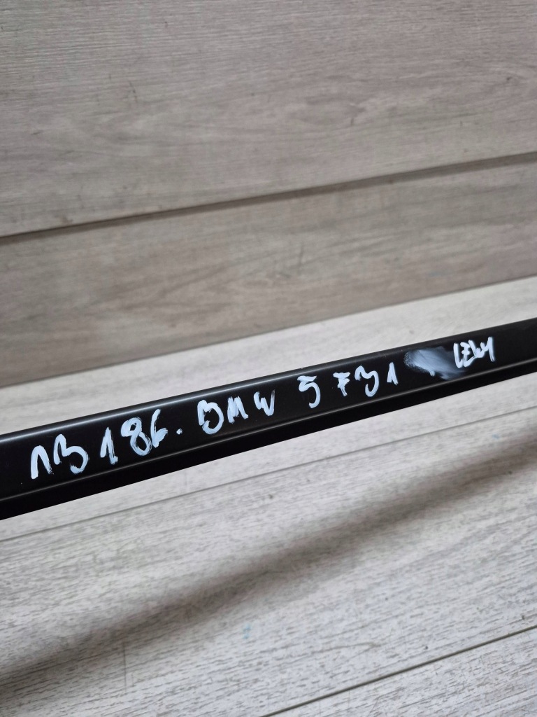 13186. bmw 5 f31 рейлінг даховий правий 7277629 Зі Шроту