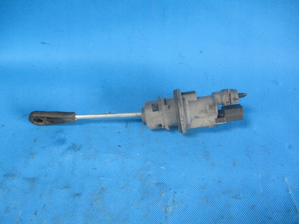 фото №1, Помпа сцепления audi a4 b8 8k1721401b
