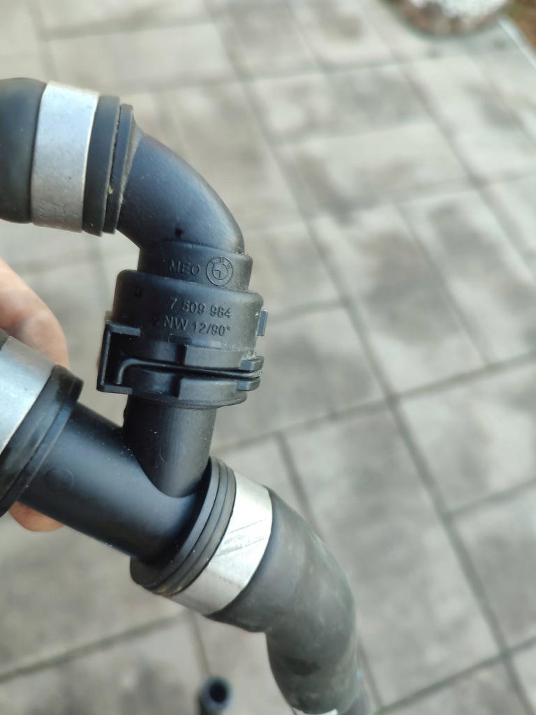 фото №11, Шланг пабтрубок  воды bmw x3 g01 2019