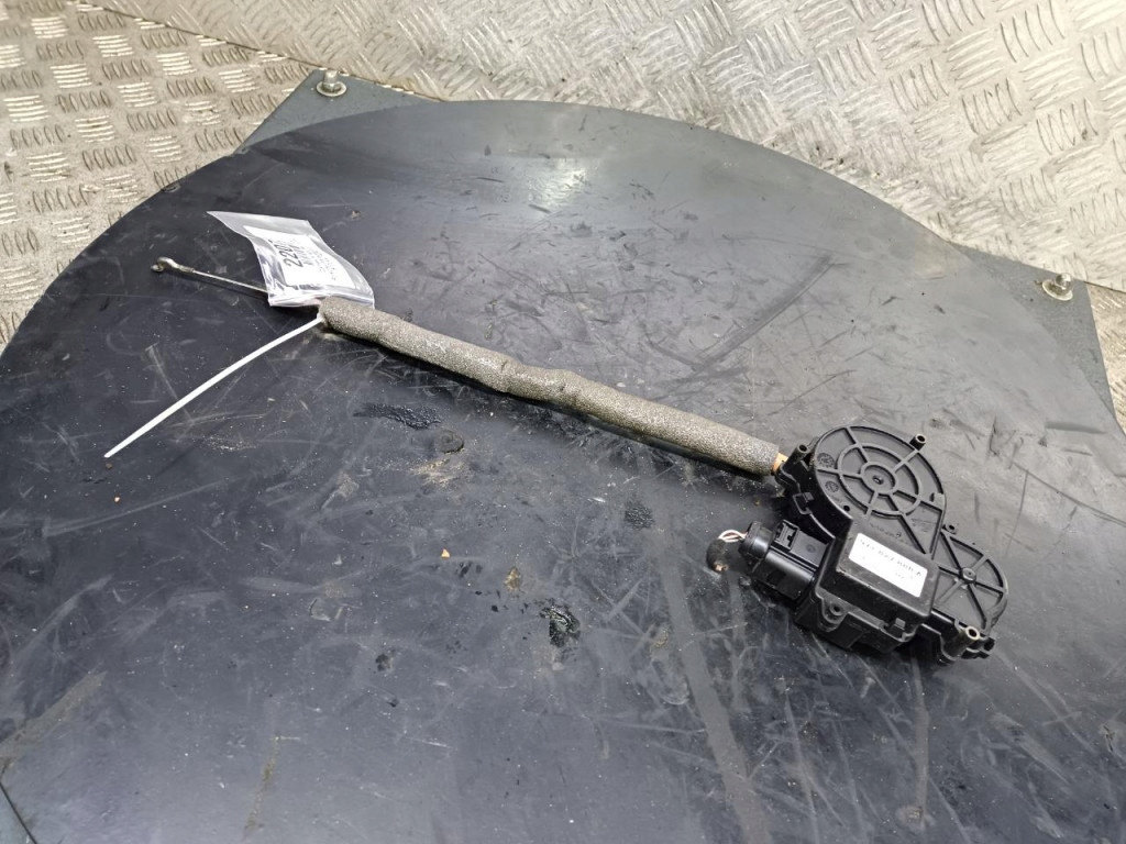 фото №1, Доводчик 971827888a panamera 971