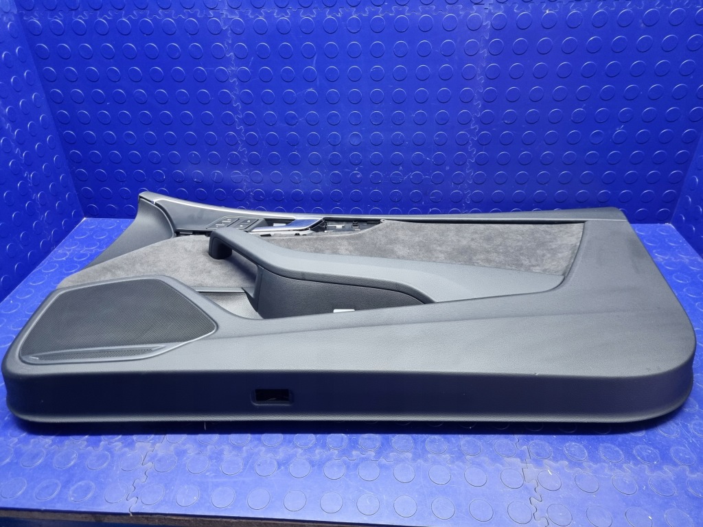 Карта правих дверей алькантара  ambiente audi a5 f5 кабріолет  oem 8w7867106c Зі Шроту