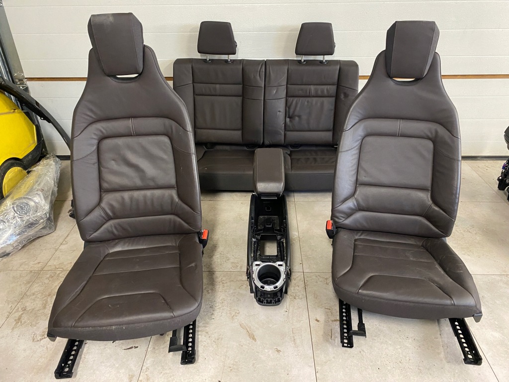 фото №1, Bmw i3 сиденья заднее сиденье подлокотник кожа коричневая