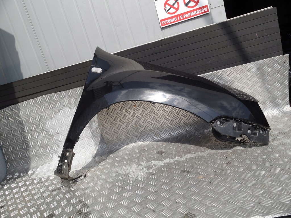 фото №1, Dacia duster i 2017 lift крыло передний правый оригинал