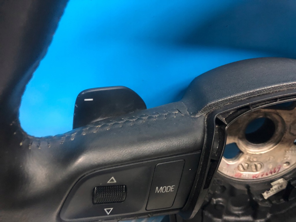 фото №10, Audi a4 b8 a5 8t воздуховод кожа кожаный лепестки переключения