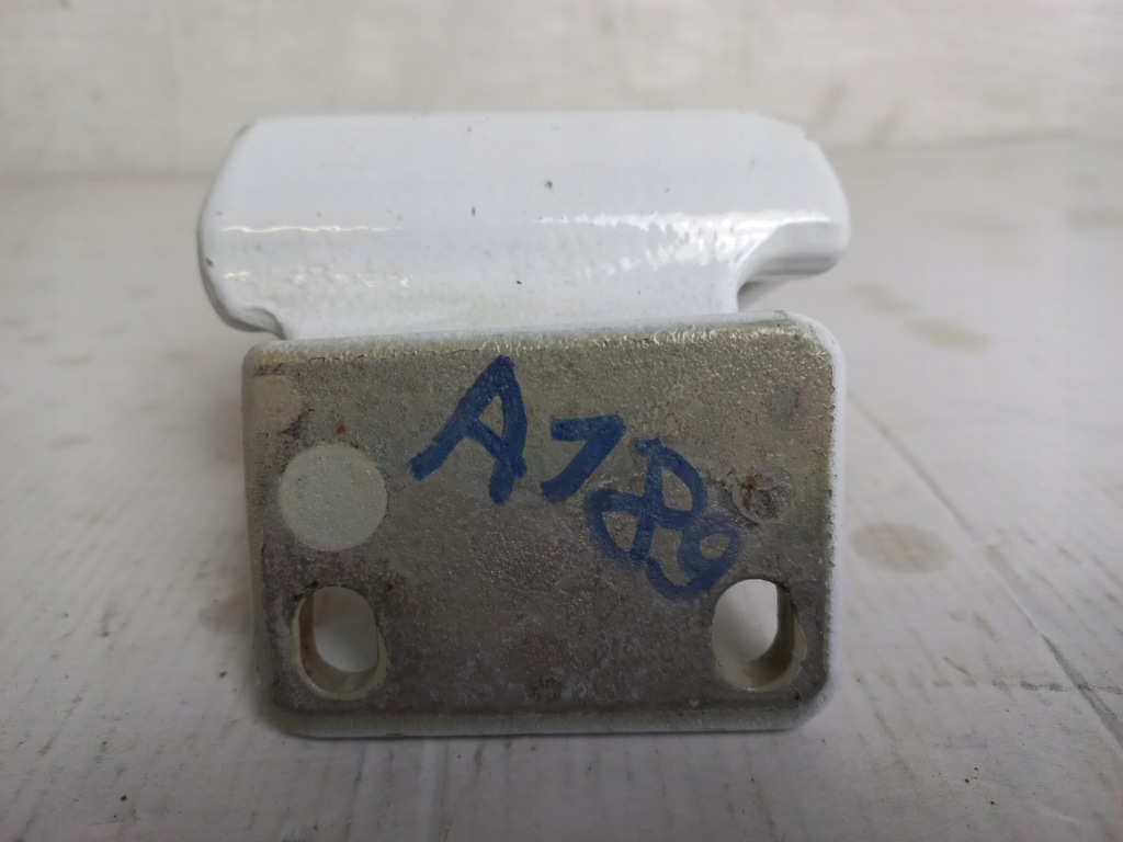 фото №7, Sprinter 907 петля задние дверь задняя задний