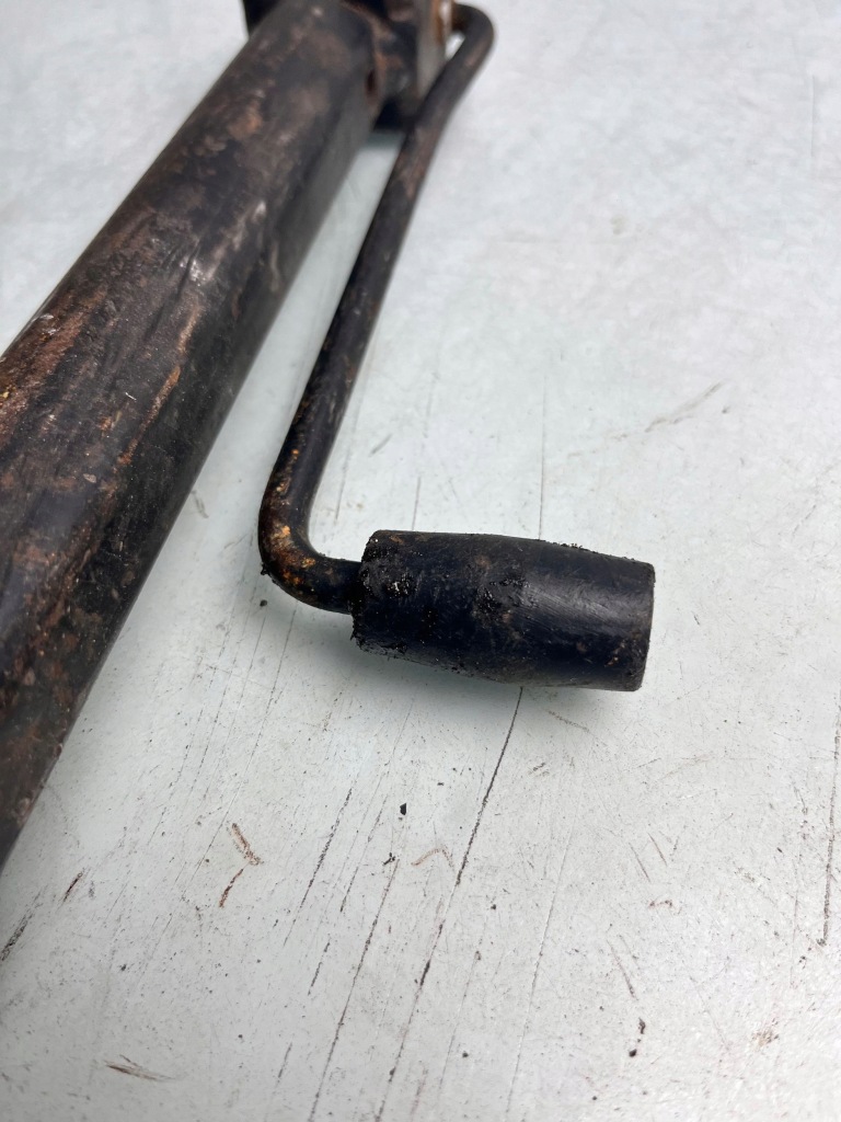 Bmw z3 e36 --- кулиса Доставка