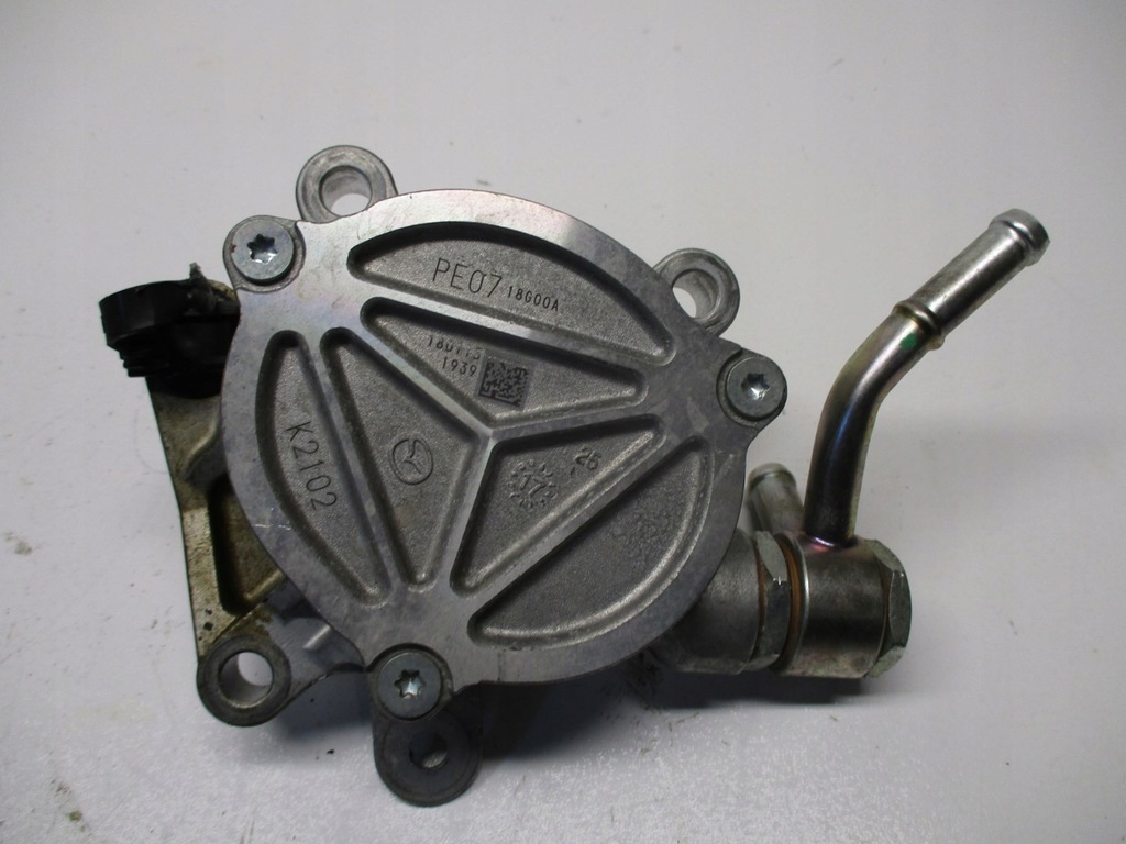 фото №1, Vacu wacu насос mazda cx5 2,0i pe07 18g00a