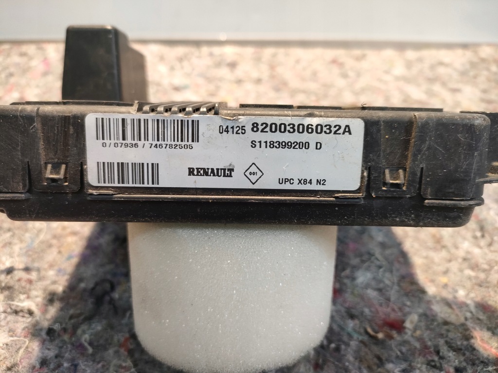 фото №1, Scenic ii megane ii модуль upc x84 n2