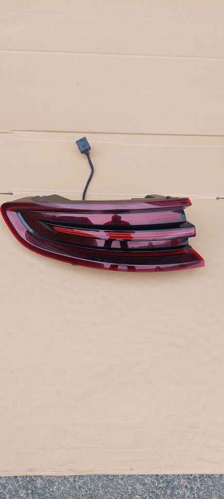 фото №1, Porsche macan лампа задня ліва gts europa