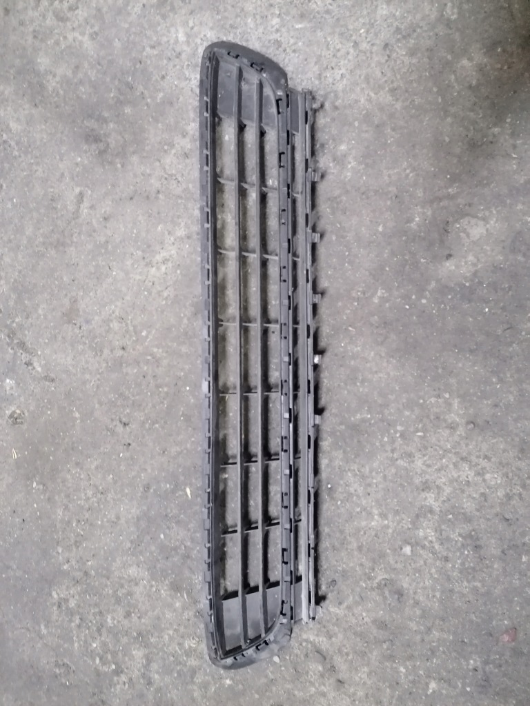 фото №1, Vw golf vii решітка бампера 5g0853677
