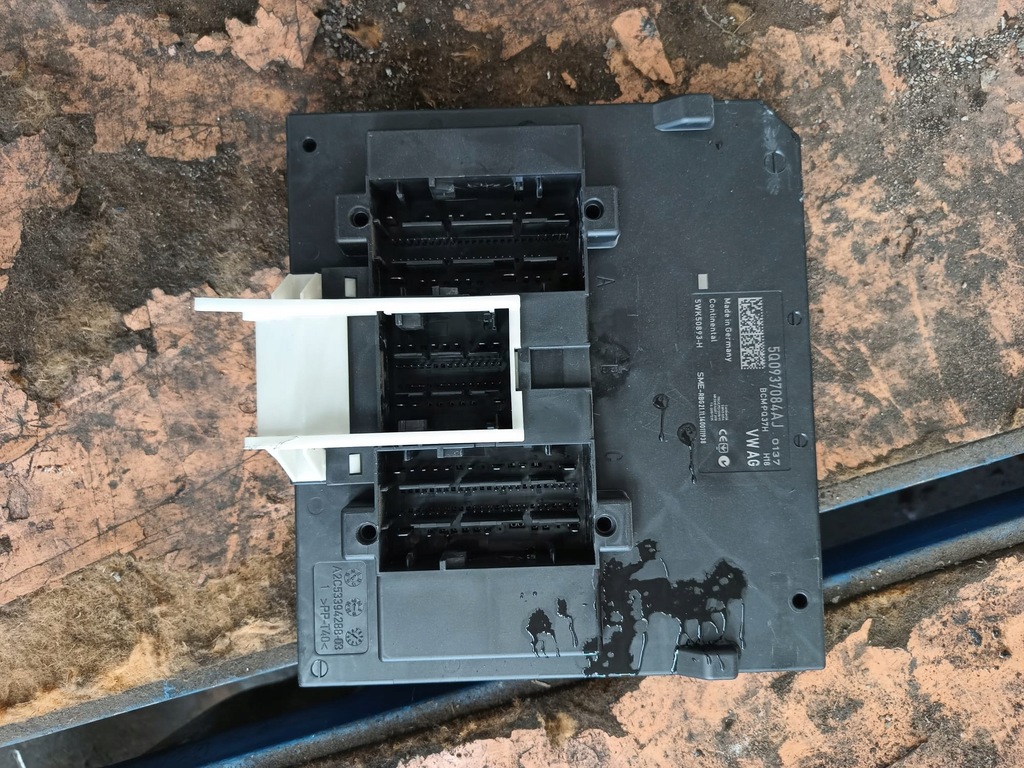 фото №1, Vw golf vii модуль комфорту 5q0937084aj